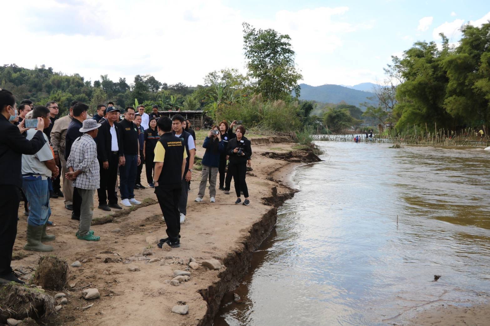 title - ส.ป.ก.ร่วมติดตาม รัฐมนตรีช่วยว่าการกระทรวงเกษตรและสหกรณ์ (นายนเรศ ธำรงค์ทิพยคุณ) ลงพื้นที่ตรวจราชการในพื้นที่ ณ ตำบลช่างเคิ่ง อำเภอแม่แจ่ม จังหวัดเชียงใหม่